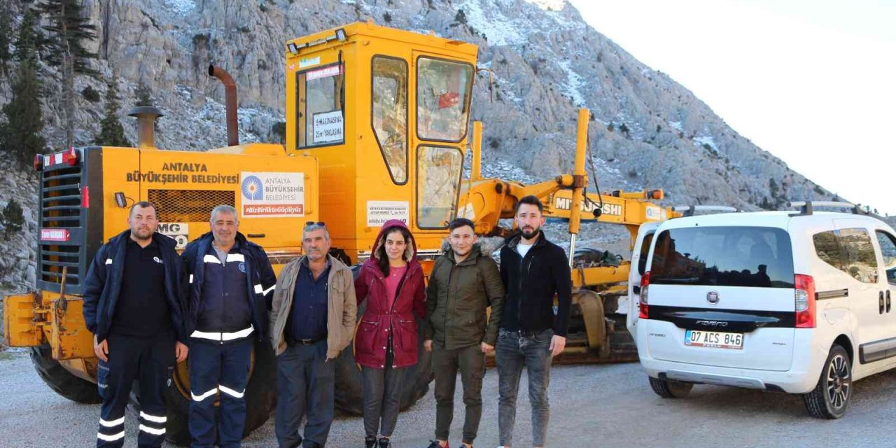 Kar Sebebiyle Ara Lar Yolda Kalan Vatanda Kurtar Ld