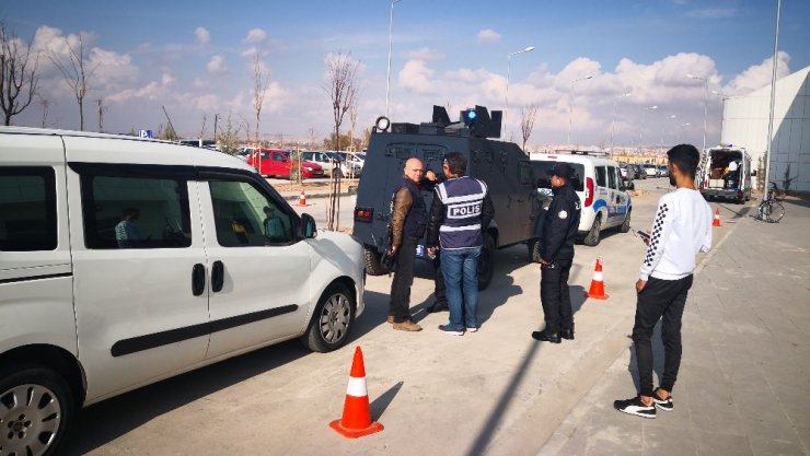 Aksaray’da Suçustü Yapılan Tacizciye Yoğun Güvenlik Önlemi