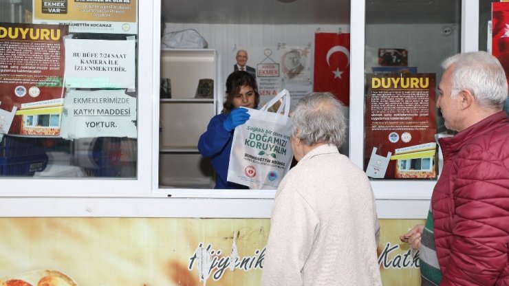 Mersin Büyükşehir Belediyesi  Bez Torba Dağıtmaya Başladı