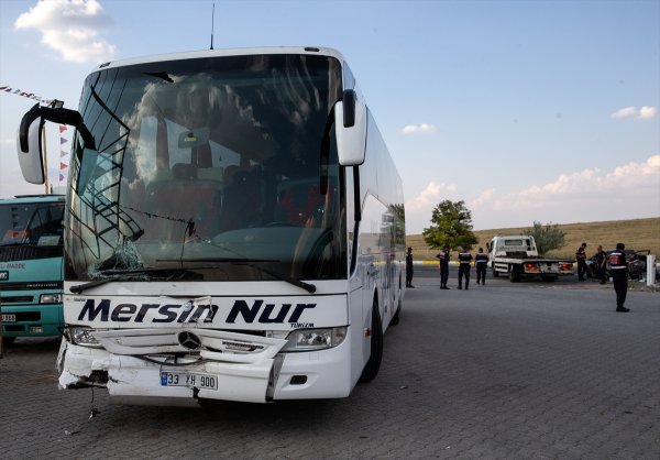 Ankara-konya Kara Yolunda Kaza: 5 Yaralı