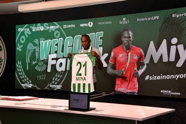 Konyaspor, Farouk Miya'yı Transfer Etti