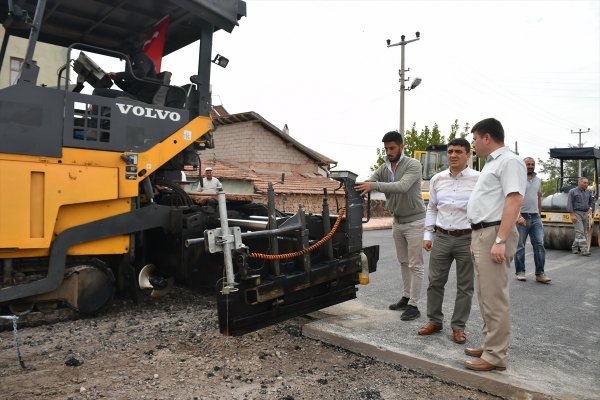 Başkan Dinçer Asfaltlama Çalışmaları İnceledi