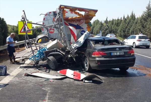 Mersin'de Trafik Kazası: 1 Yaralı