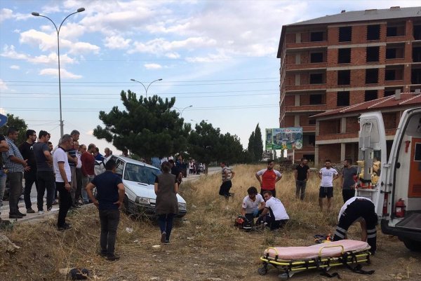 Trafik Kazasında Anne Yaralandı, Oğlu Yaşamını Yitirdi