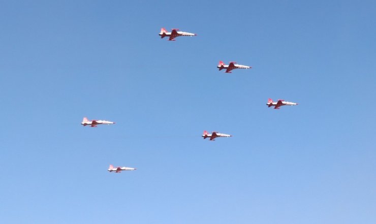 Türk Yıldızları, Aksaray Semalarında Nefesleri Kesti