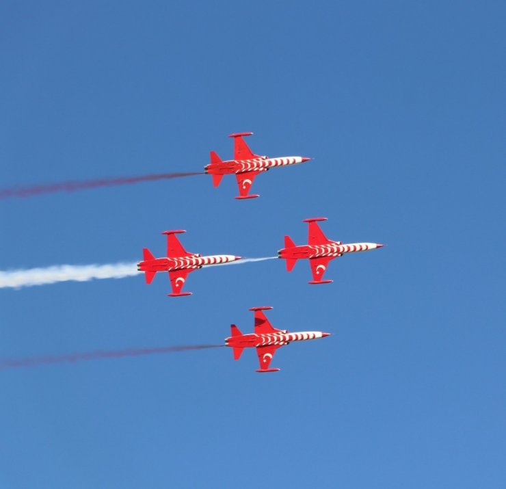 Türk Yıldızları, Aksaray Semalarında Nefesleri Kesti