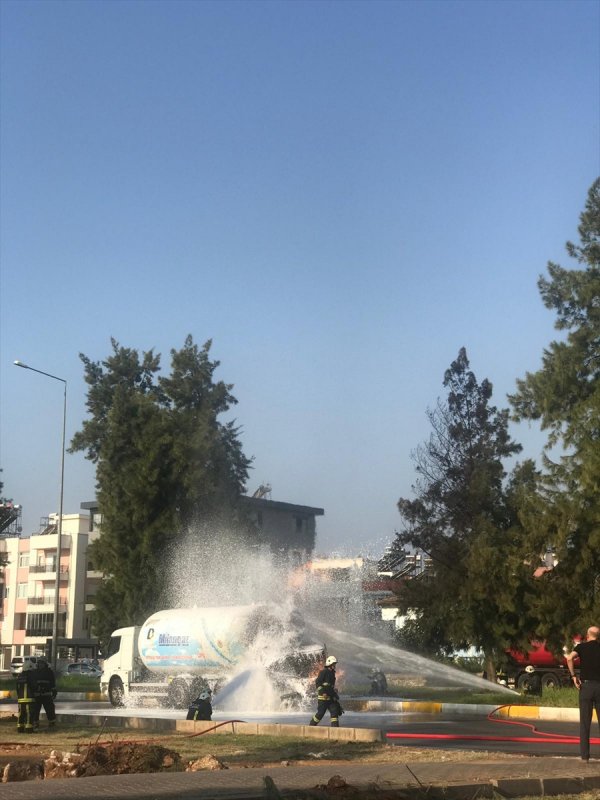 Güncelleme - Antalya'da Lpg Tankerinde Yangın