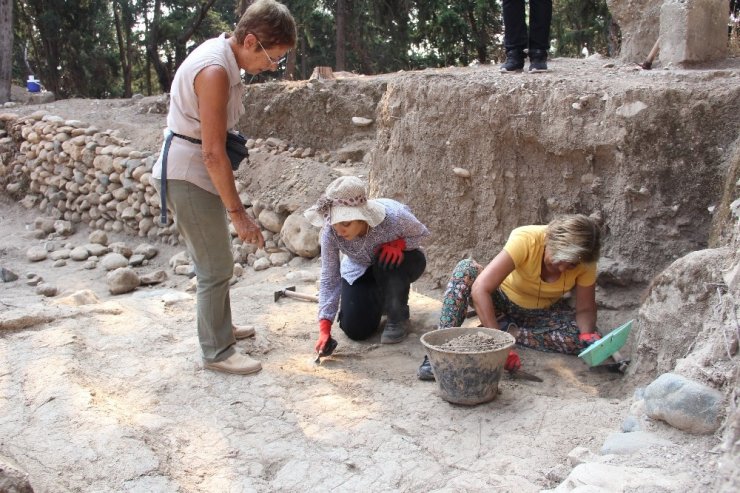 Yumuktepe Höyüğünde Kazılarla 9 Bin Yıllık Geçmiş İncelenecek