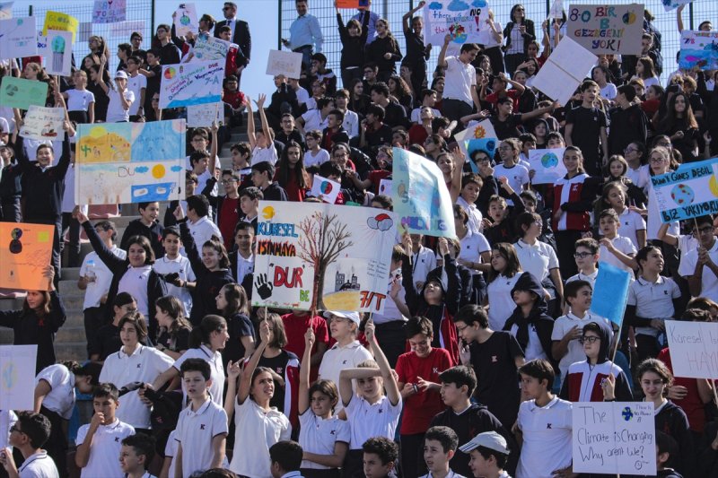 Ankara'da Öğrencilerden 