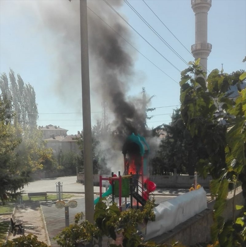 Aksaray'da Çocuk Parkında Yangın