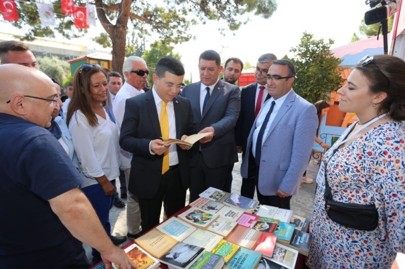 Sahaf Festivali Yapılan Törenle Kapılarını Kitapseverlere Araladı