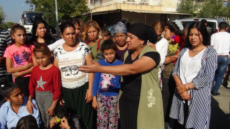 8 Yaşındaki Emirhan Ağır Yaralandı, Mahalleli Sokağa Döküldü