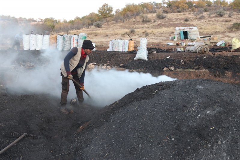 Mangal Kömürü İşçilerinin "Ekmek" Mücadelesi