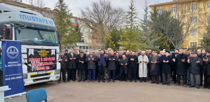 Aksaray'dan Depremzedelere Ve İdlib'e Yardım Malzemesi Gönderildi