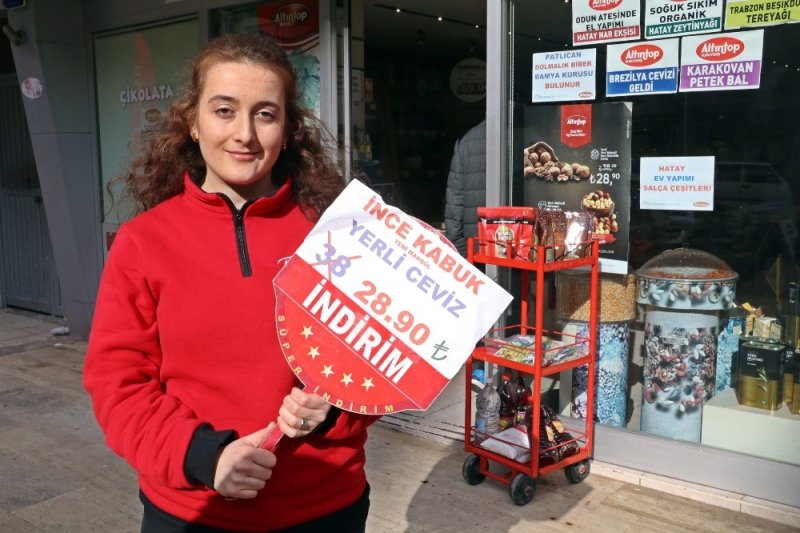 Kampanyadaki Cevizleri ’Yengeç’ Gibi Çaldı, Ardından Kendi Sattı