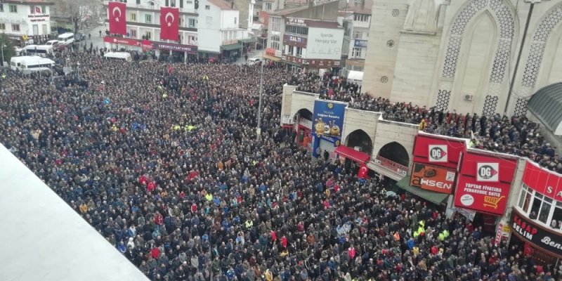 Şehit Özgür Çelik’in Kız Kardeşi: 