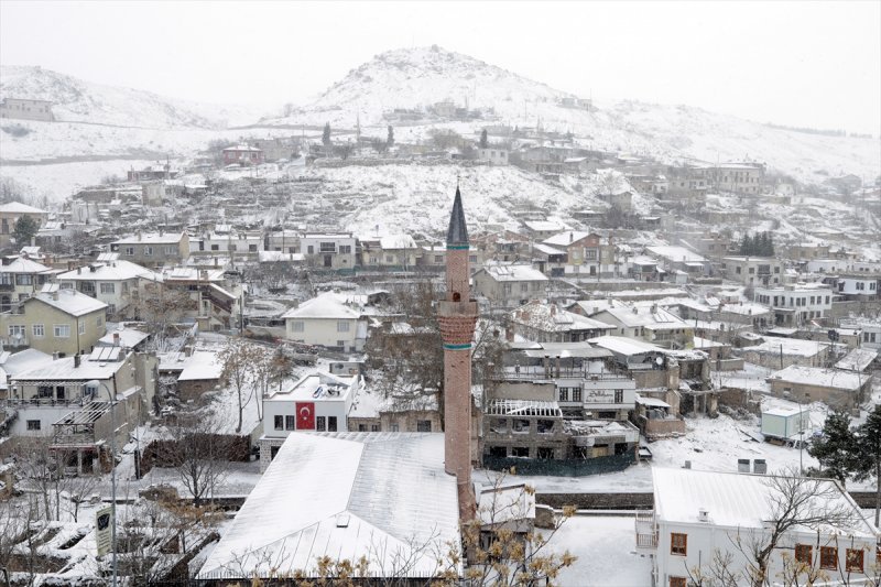 Konya'da Kar Yağışı Etkili Oldu