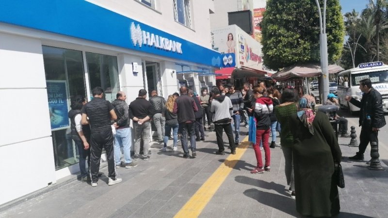 Vatandaşların Temel İhtiyaç Destek Kredisi Yoğunluğu