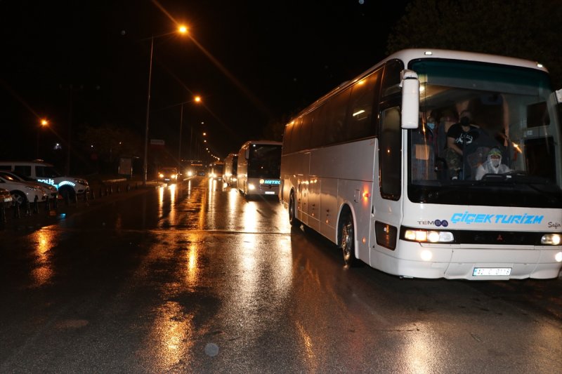 Suudi Arabistan'dan 269 Türk Vatandaşı Yurda Getirildi