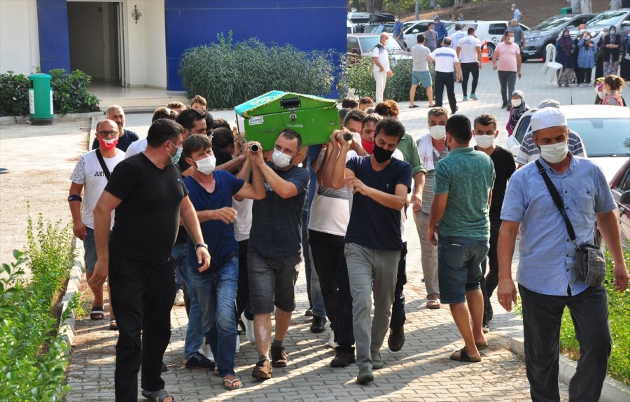 Samsun'da Fındık Toplarken Kurşun İsabet Eden Çocuk Defnedildi