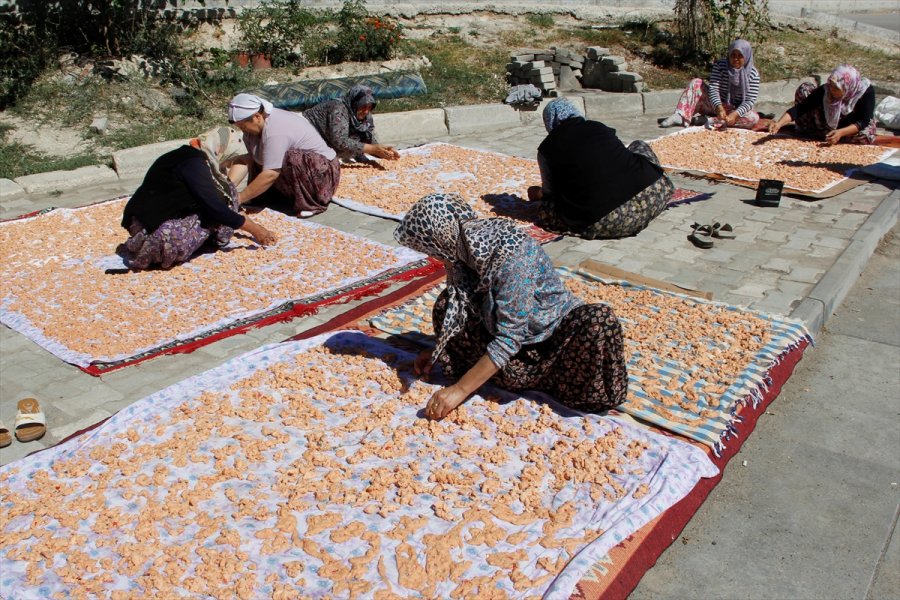 Beypazarı'nda Kadınların Kışlık Yiyecek Telaşı