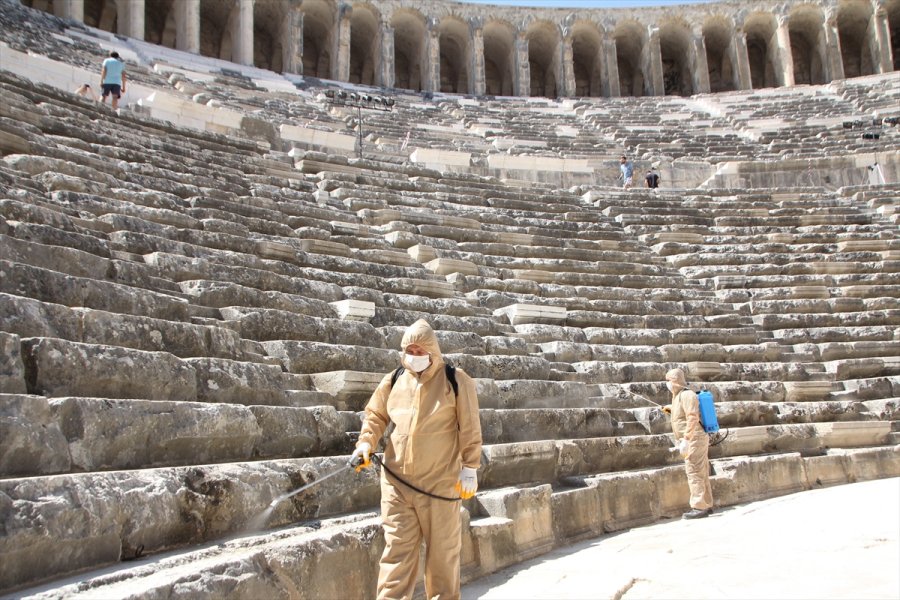 Aspendos'ta Festival Öncesi Dezenfekte Çalışması