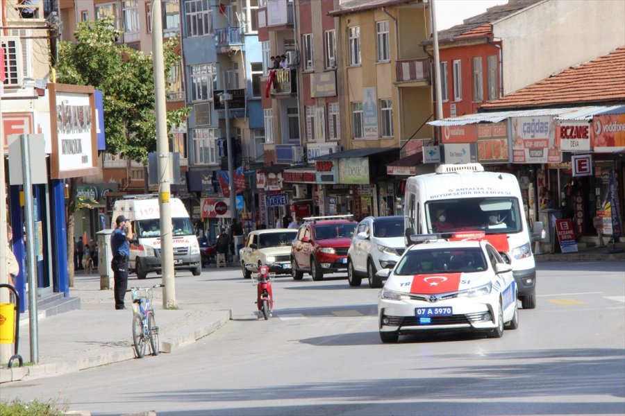 Şehit Polis Memuru Onur Küçük Son Yolculuğuna Uğurlandı