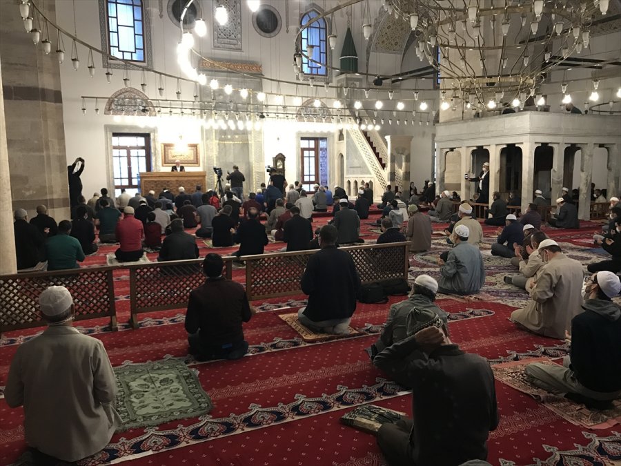 Konya'da Sultan Selim Camisi'ndeki Programda Azerbaycan İçin Fetih Suresi Okundu