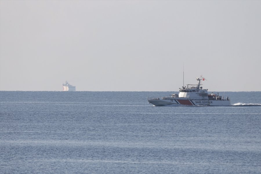 Oruç Reis Gemisi Antalya Limanı'ndan Ayrıldı