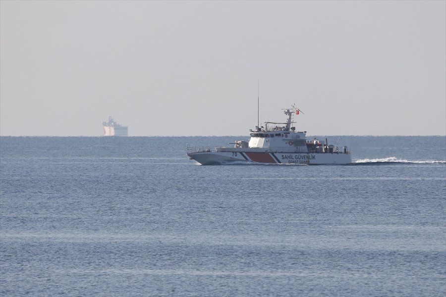 Oruç Reis Gemisi Antalya Limanı'ndan Ayrıldı