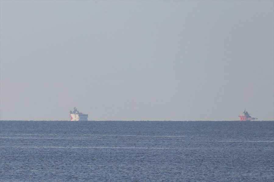 Oruç Reis Gemisi Antalya Limanı'ndan Ayrıldı