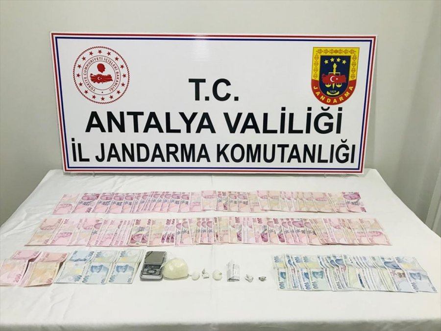 Antalya Jandarmasından 10 Ayda 595 Uyuşturucu Ve Sahte İçki Operasyonu