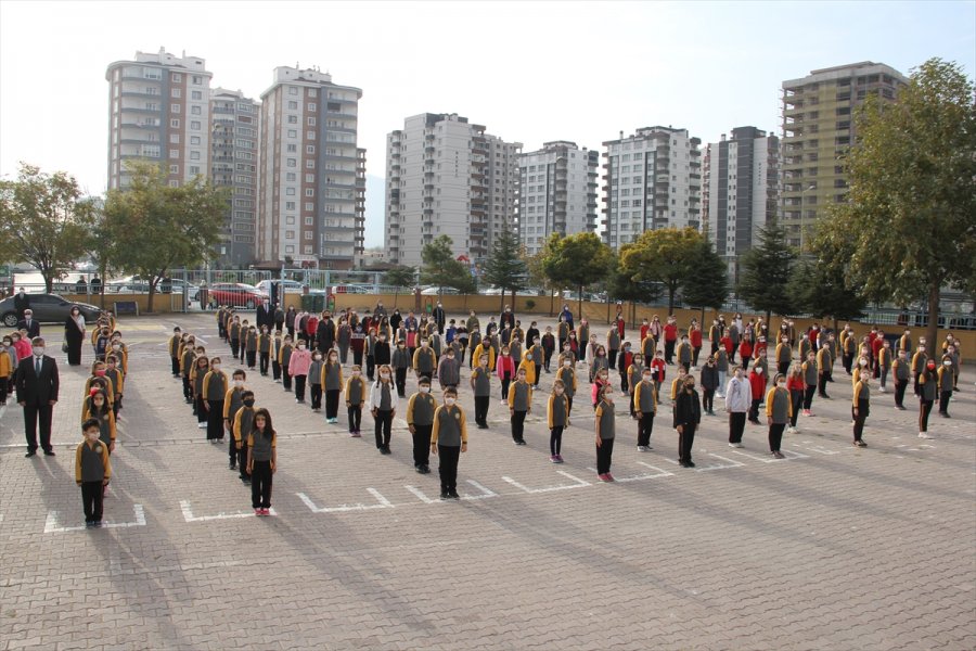 Kayseri'de İlkokul Öğrencileri 