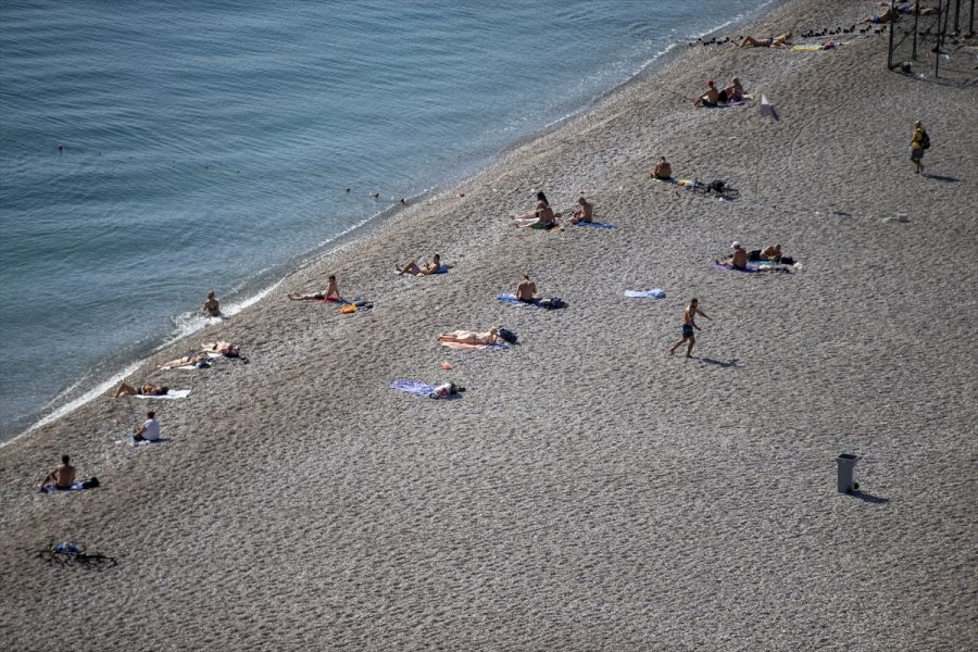 Antalya'da Kasımda Deniz Keyfi