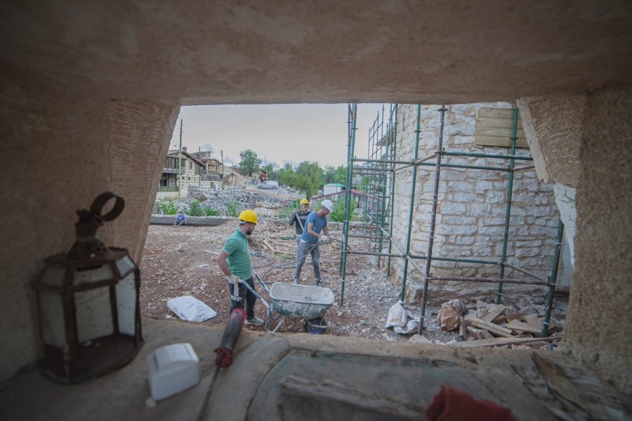 Tarihi Caminin İhtişamı Restorasyon Çalışmasıyla Korunacak