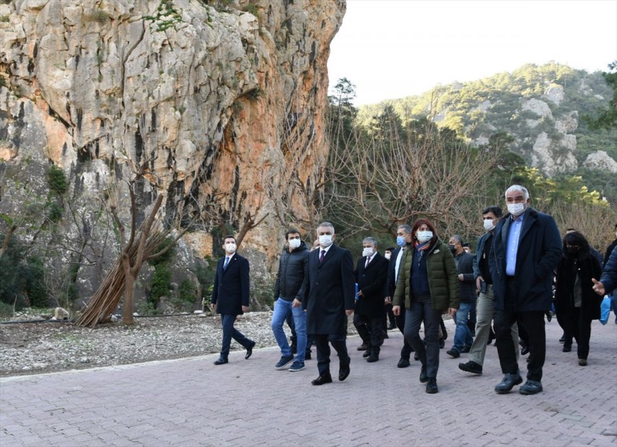 Kültür Ve Turizm Bakanı Mehmet Nuri Ersoy, Olimpos'u Ziyaret Etti