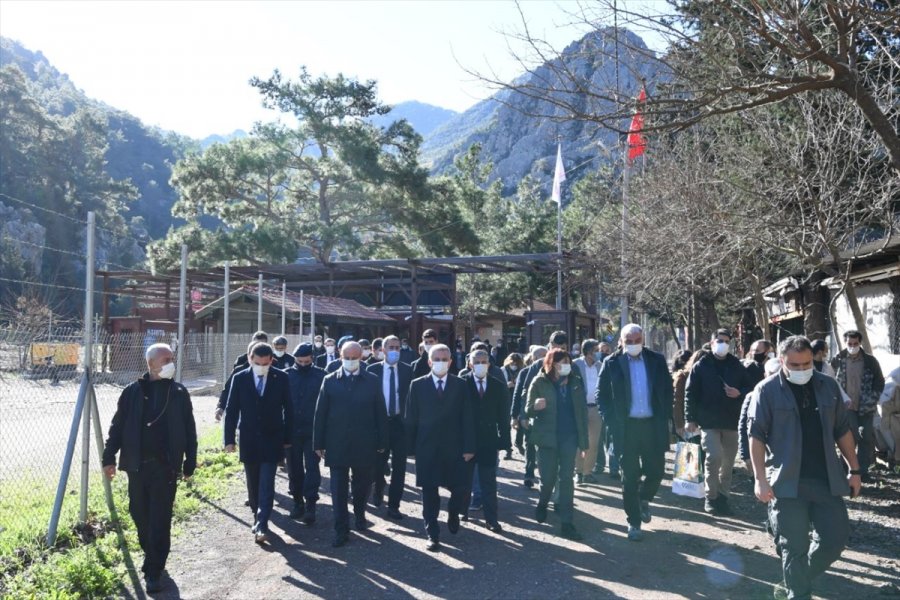 Kültür Ve Turizm Bakanı Mehmet Nuri Ersoy, Olimpos'u Ziyaret Etti