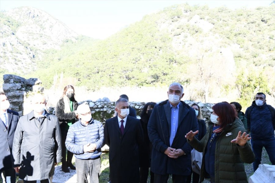 Kültür Ve Turizm Bakanı Mehmet Nuri Ersoy, Olimpos'u Ziyaret Etti