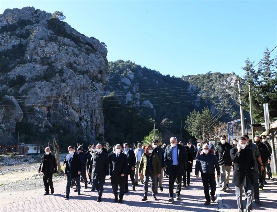 Kültür Ve Turizm Bakanı Mehmet Nuri Ersoy, Olimpos'u Ziyaret Etti