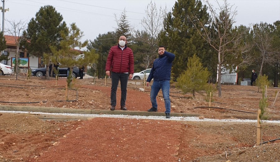 Meram Belediyesi Dutlu Millet Bahçesi'nde Revizyon Çalışması Başlattı