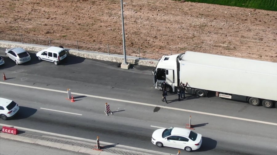 Mersin'de Tıra Gizlenmiş 45 Kilo 500 Gram Eroin Ele Geçirildi