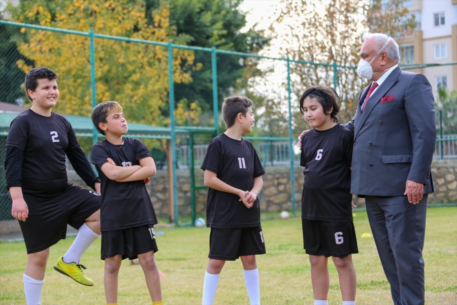 Erdemli'de Öğrenciler Salgının Stresini Sporla Atıyor