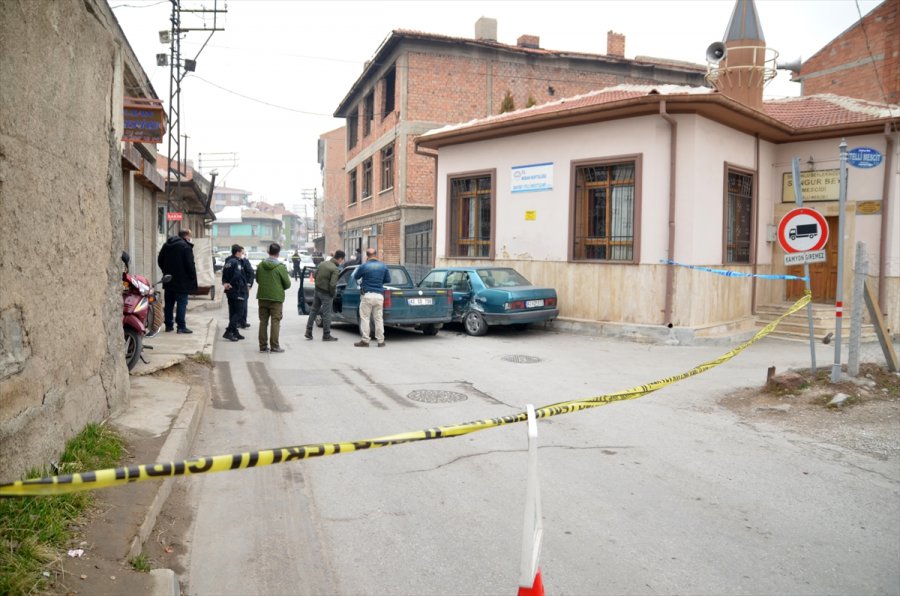 Konya'da Aracıyla Seyir Halindeyken Silahlı Saldırıya Uğrayan Kişi Hayatını Kaybetti