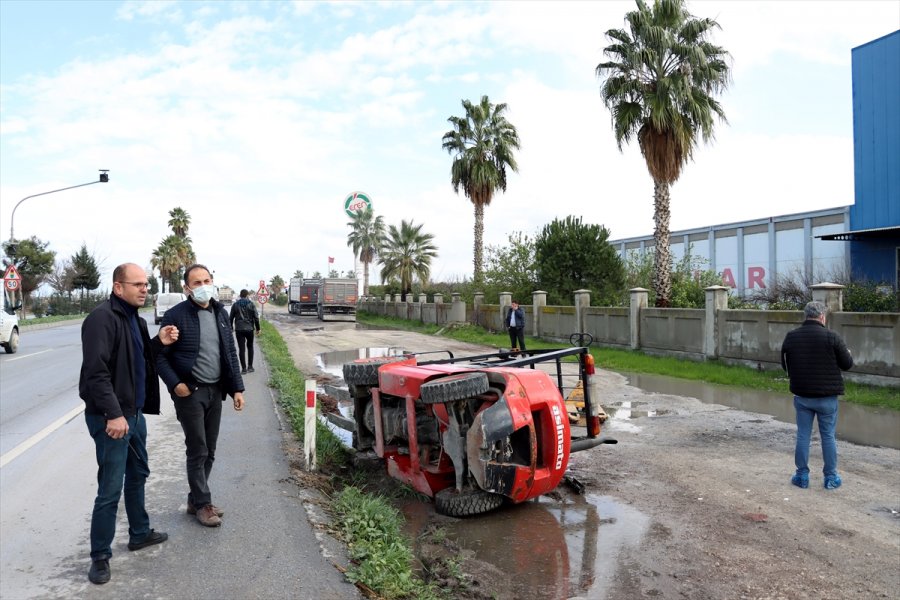 Mersin'de Devrilen Forkliftin Altında Kalan İşçi Yaşamını Yitirdi