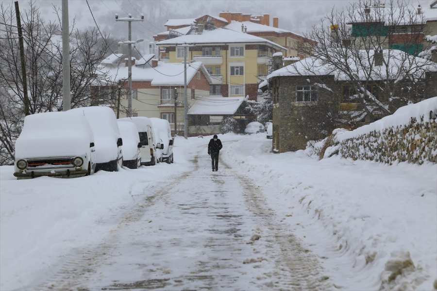 Hadim'de Kar Yağışı