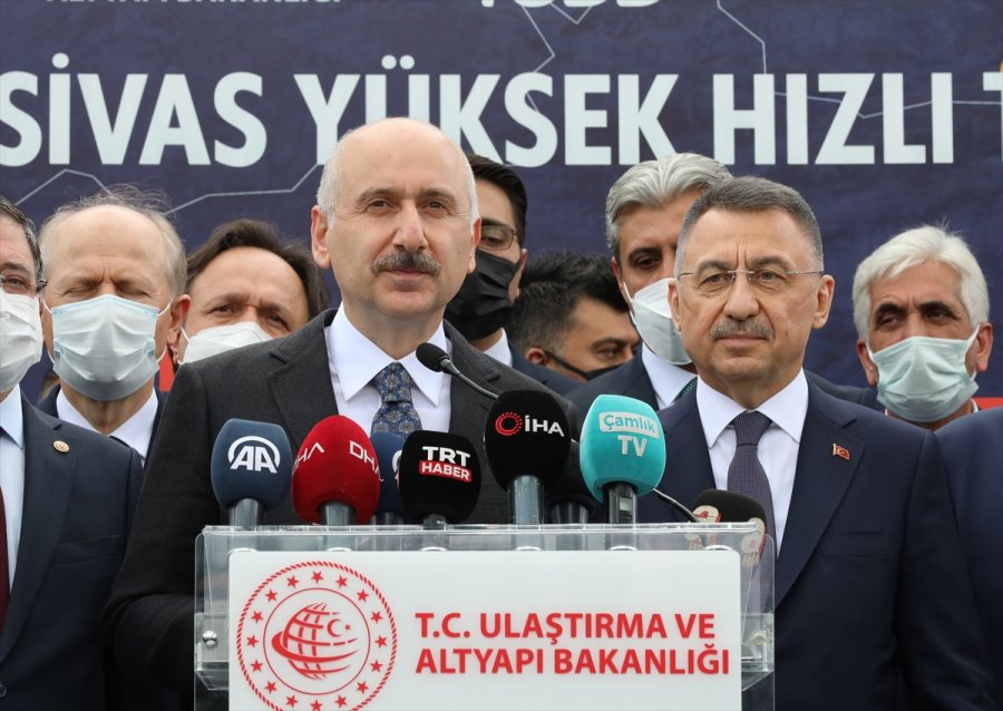 Ulaştırma Ve Altyapı Bakanı Karaismailoğlu'ndan Demiryolu Ağında 2023 Hedefi Açıklaması: