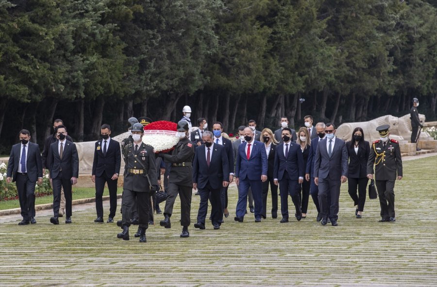 Kktc Cumhuriyet Meclisi Başkanı Sennaroğlu, Anıtkabir'i Ziyaret Etti