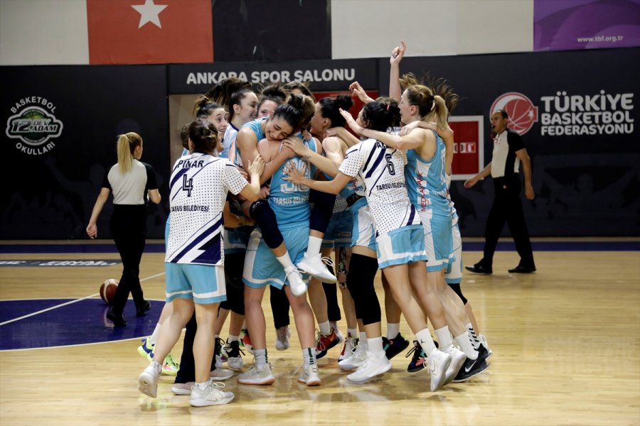 Tarsus Belediyesi Kadın Basketbol Takımı Şampiyon Oldu