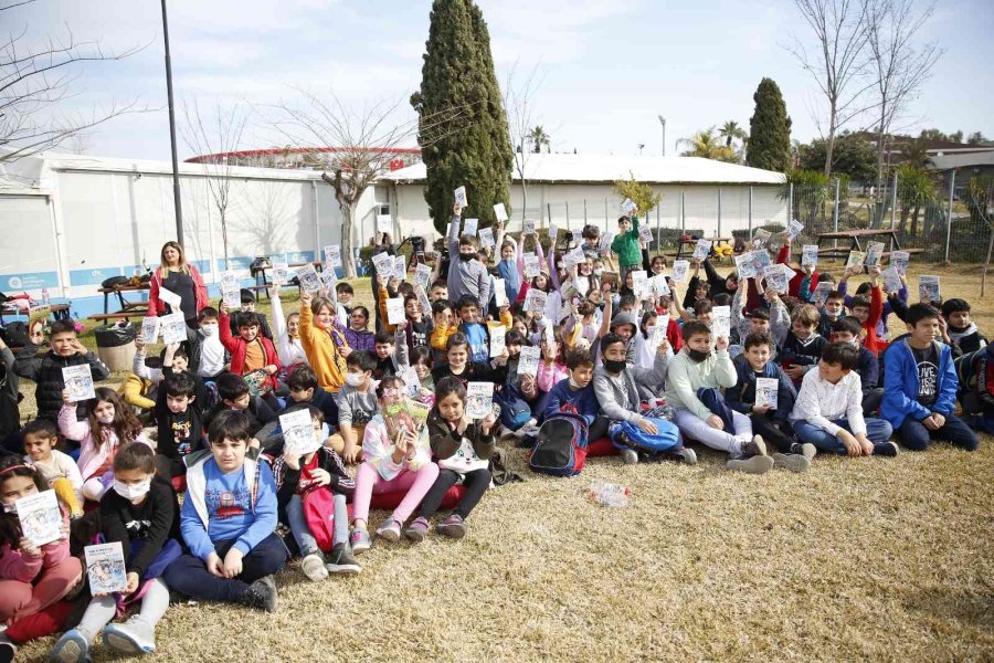 Antalya’da Kütüphane Haftası Etkinlikleri Başladı