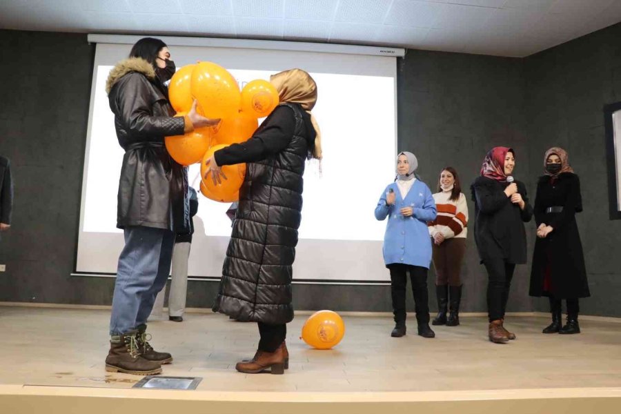 Büyükşehirin ’mutlu Evlilik Akademisi’ Tam Not Aldı